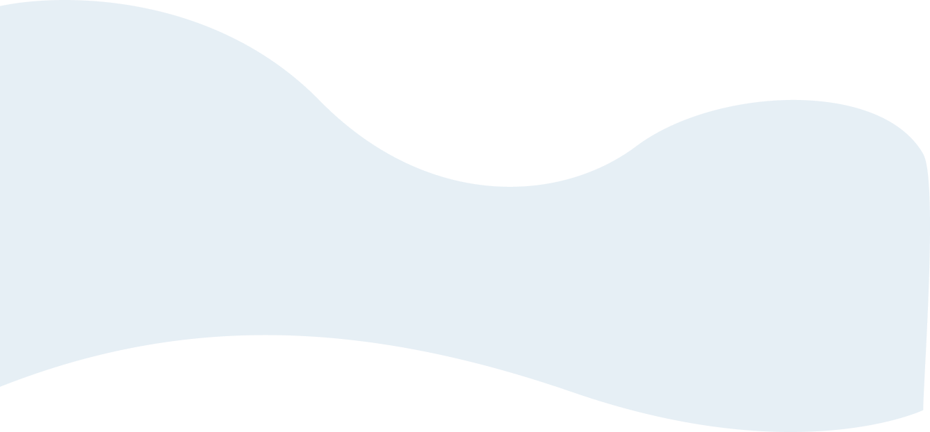 為了讓治療過程更舒適，讓牙齒的小雨衣（橡皮防濕障）能夠順利地穿戴好，減輕患者的不適感，「上麻藥」是必要的步驟